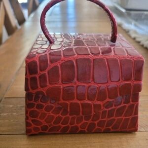 Elegant Red Crocodile-Embossed Travel jewelry box
